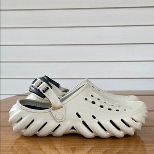 Crocs Echo Clogs Womens Size 10 Beige Black